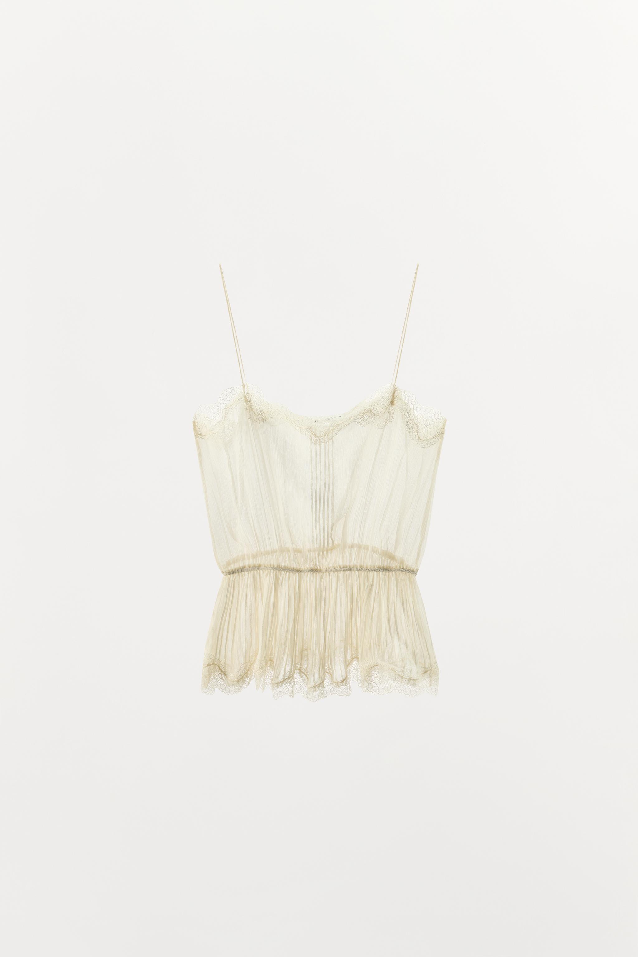 TOP EN GEORGETTE PLISSÉ ET DENTELLE